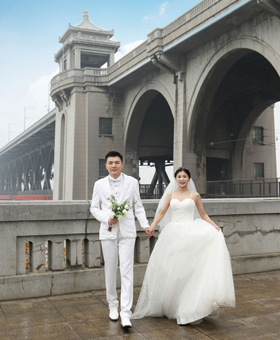 <b>人ŻɴաӰɴӰ</b>