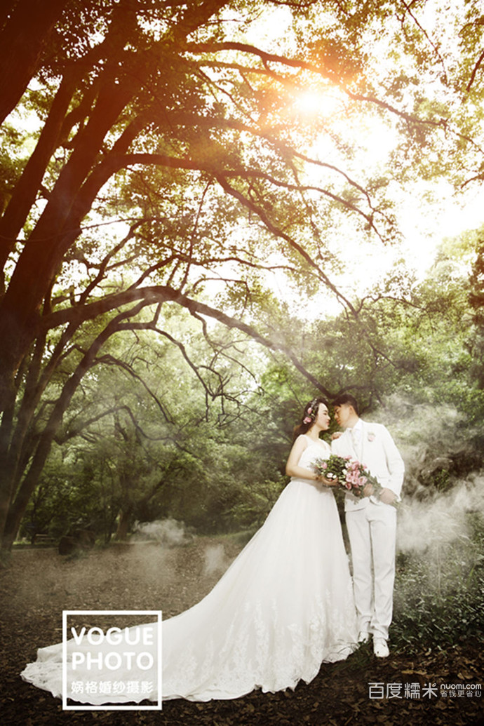 武汉个性婚纱摄影【2699婚纱照】